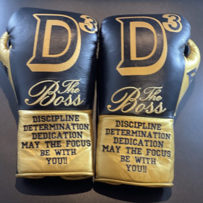 Pro Gloves Black & Gold